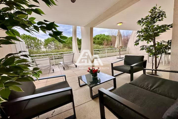 Appartement - 75 m² - 3 pièces