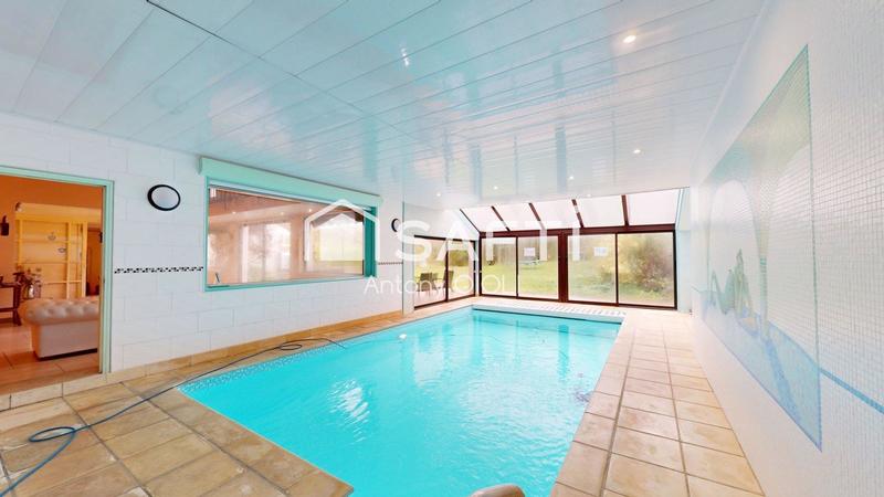 Maison - 367 m² - 16 pièces