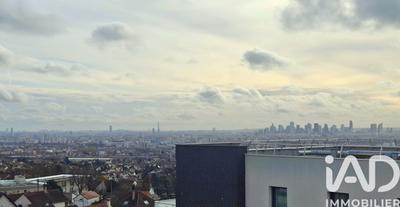 Appartement - 90 m² - 4 pièces