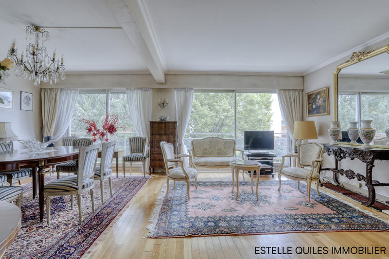 Appartement - 104 m² - 5 pièces