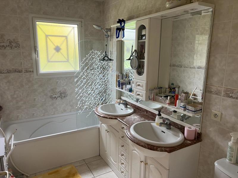 Propriété - 140 m² - 7 pièces