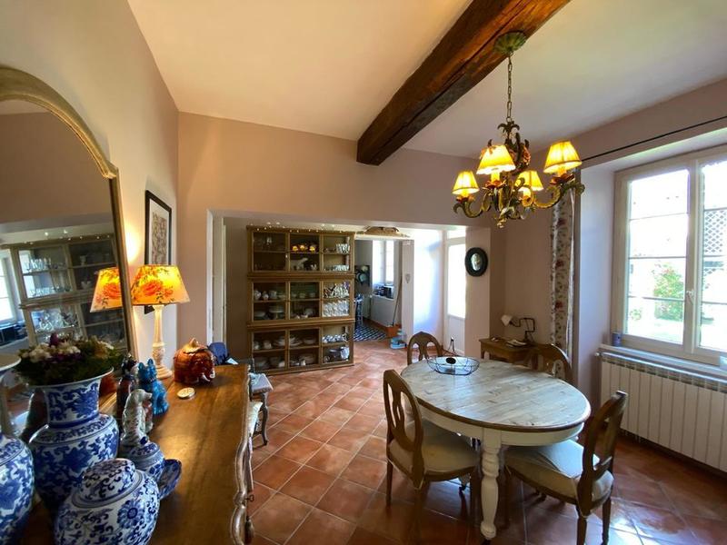 Maison de maîtres - 198 m² - 8 pièces