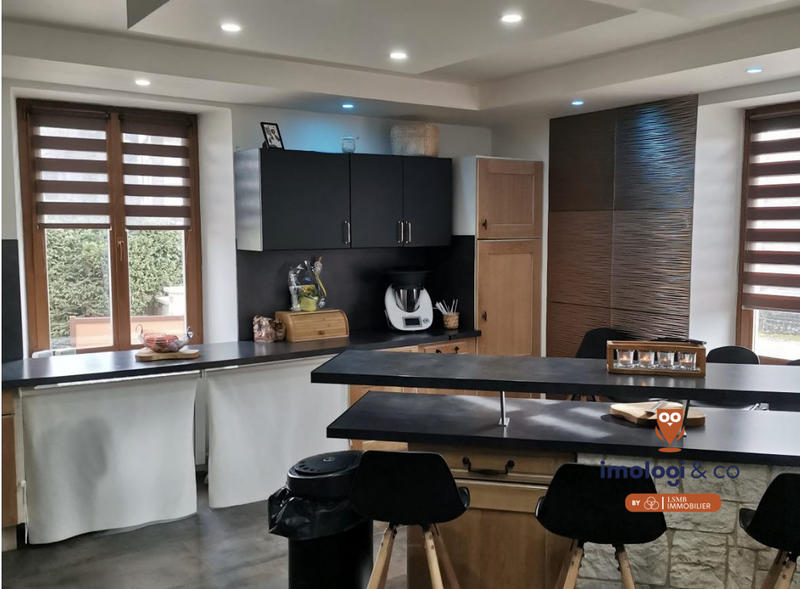 Maison ancienne - 234 m² - 10 pièces