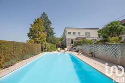 Maison - 270 m² - 8 pièces