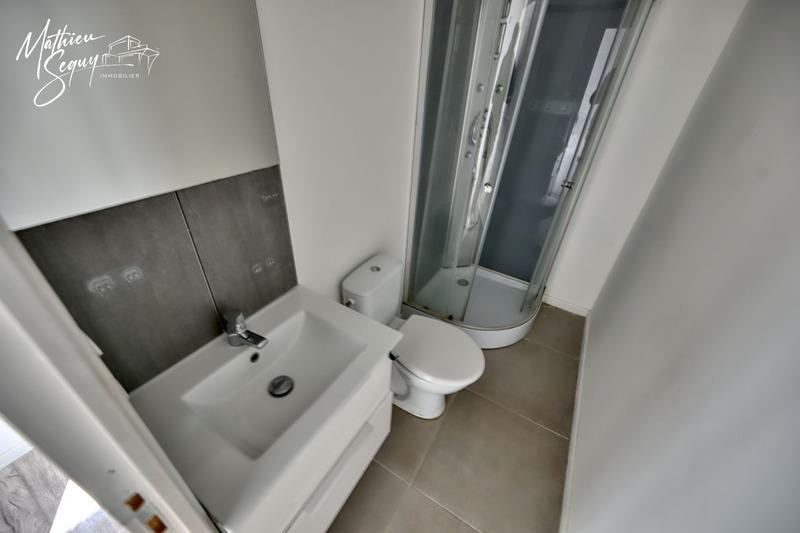 Maison - 274 m² - 9 pièces