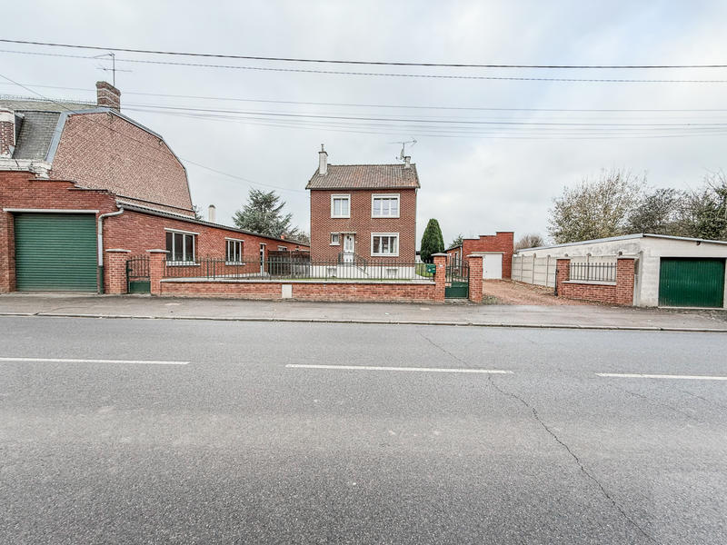 Maison - 85 m² - 5 pièces