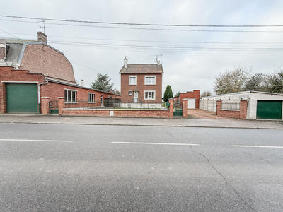 Maison - 85 m² - 5 pièces