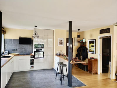 Appartement - 75 m² - 3 pièces