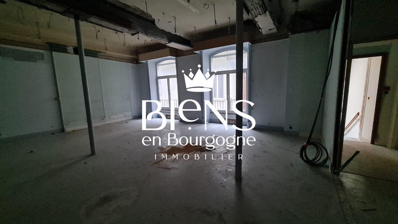 Appartement - 79 m² - 1 pièce