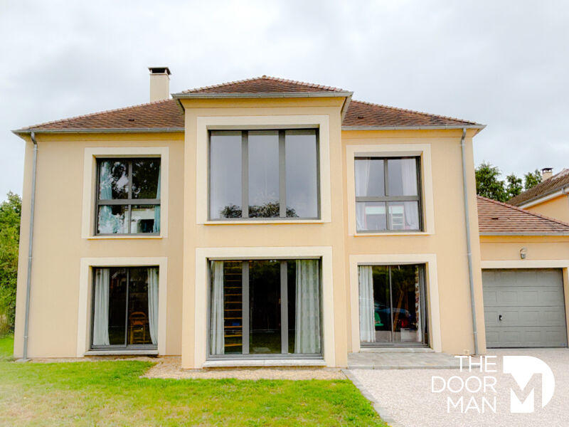 Maison - 197 m² - 7 pièces