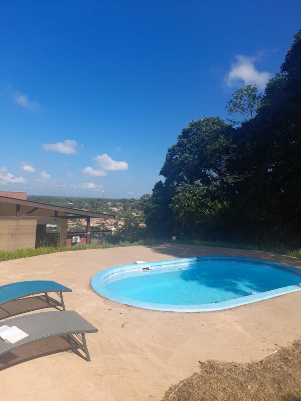 Demeure - 253 m² - 5 pièces