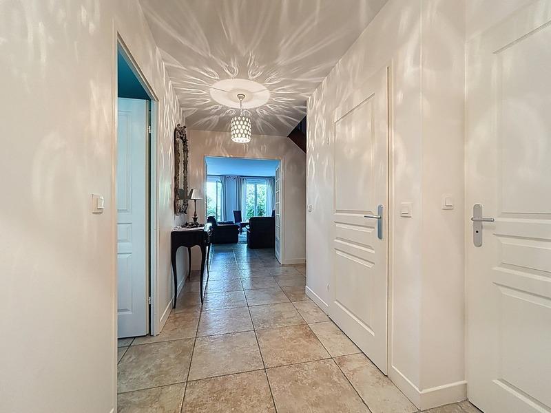 Maison de ville - 205 m² - 7 pièces