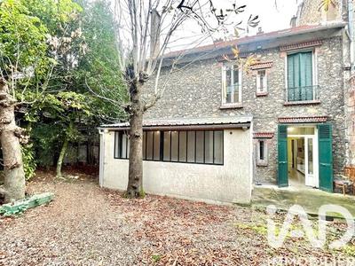 Maison - 288 m² - 12 pièces