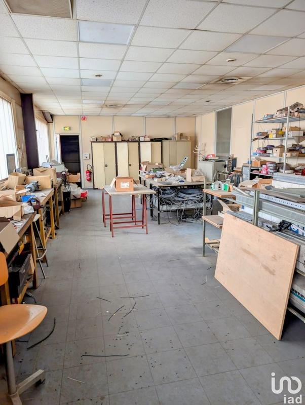 Local commercial - 1 717 m²