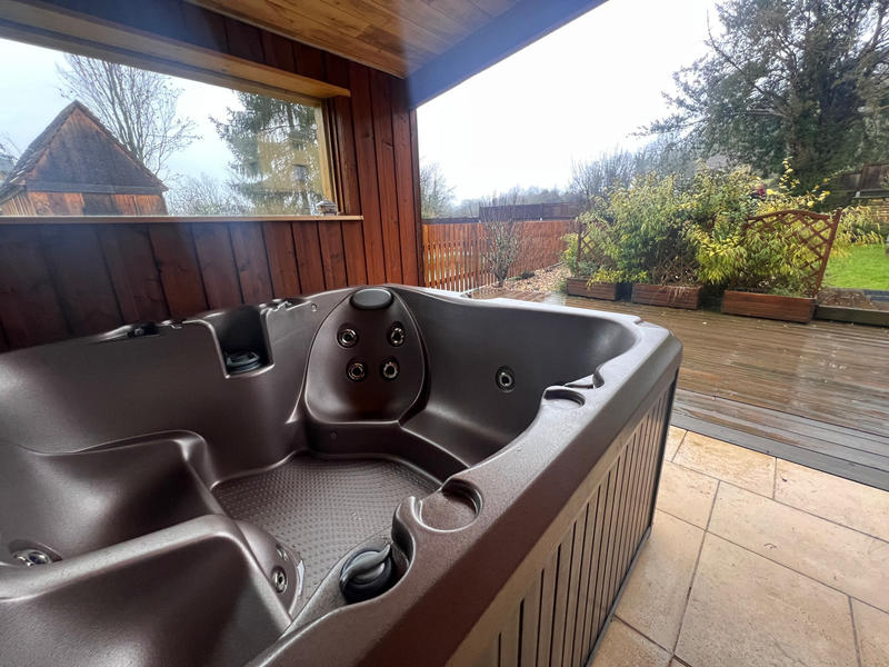 Maison - 170 m² - 12 pièces