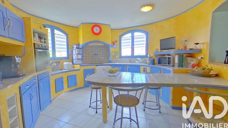 Maison - 170 m² - 6 pièces