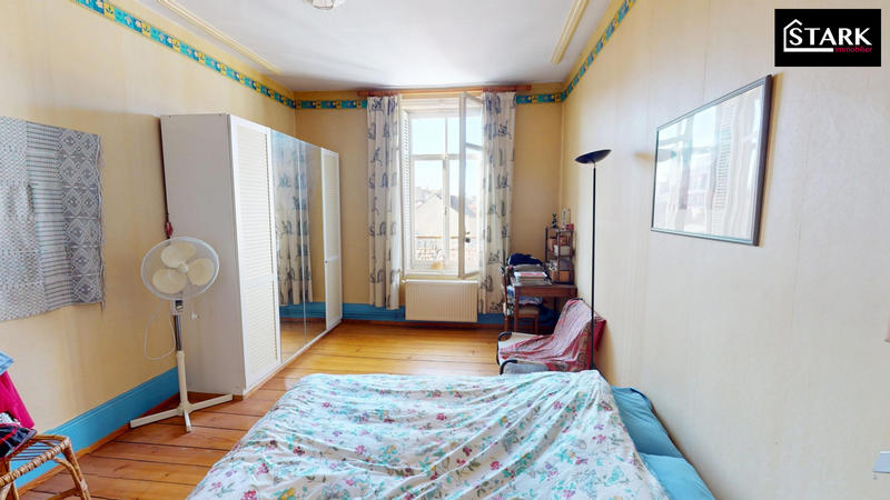 Appartement - 167 m² - 6 pièces