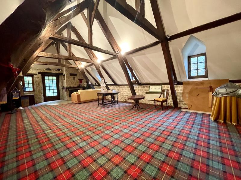 Maison - 274 m² - 12 pièces