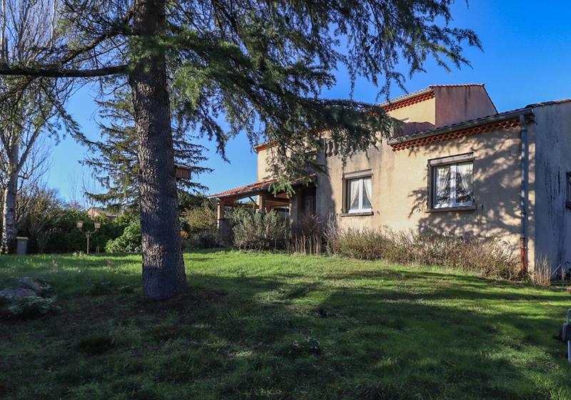 Maison - 163 m² - 8 pièces