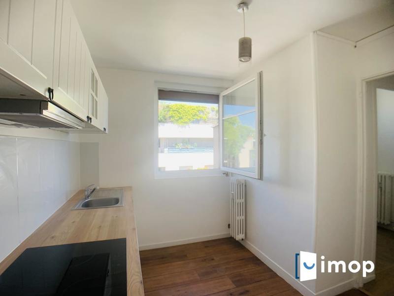 Studio - 40 m² - 2 pièces