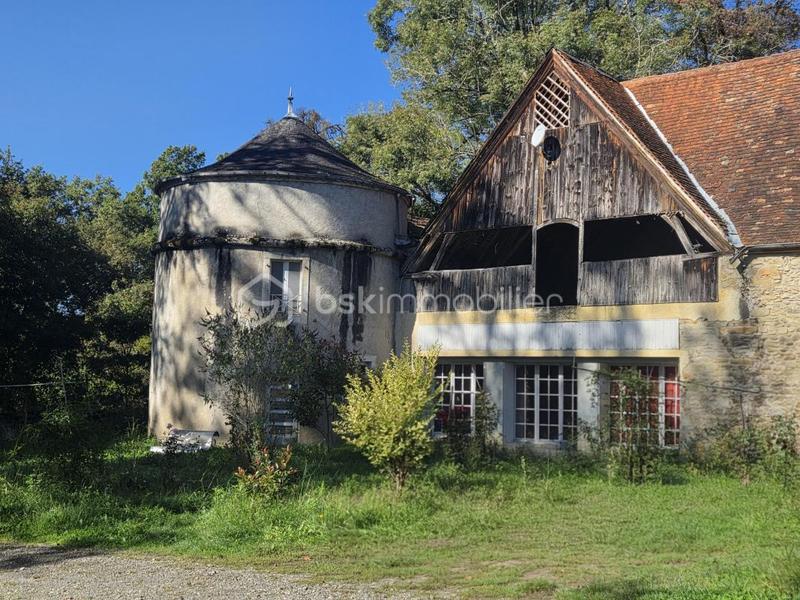 Immeuble - 1 500 m² - 37 pièces