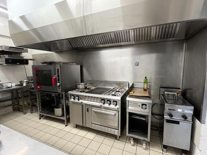 Fonds de commerce - 422 m²