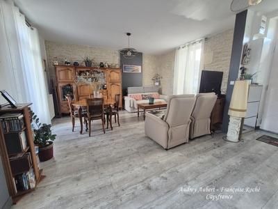 Maison en pierre - 99 m² - 4 pièces