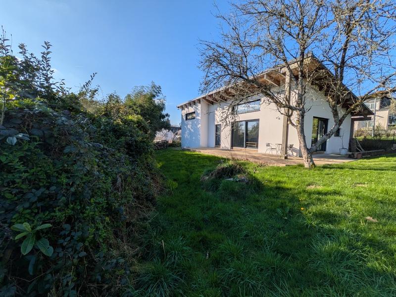 Maison - 106 m² - 3 pièces