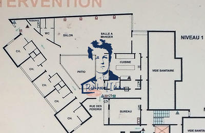 Local d'activités - 400 m² - 9 pièces