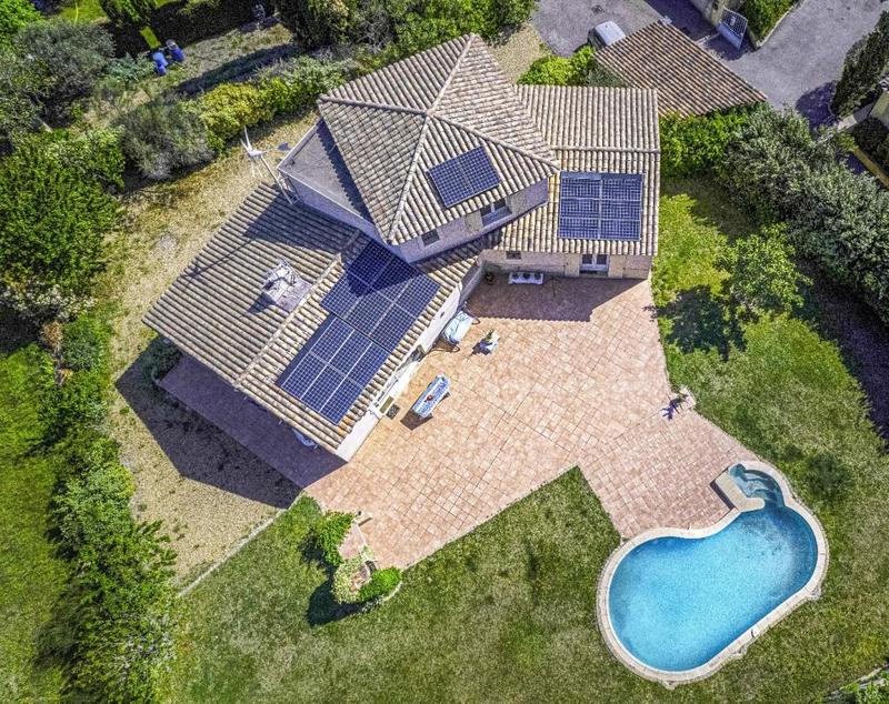 Villa - 328 m² - 10 pièces