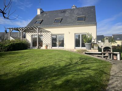 Maison - 130 m² - 7 pièces