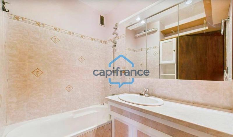 Appartement - 75 m² - 4 pièces