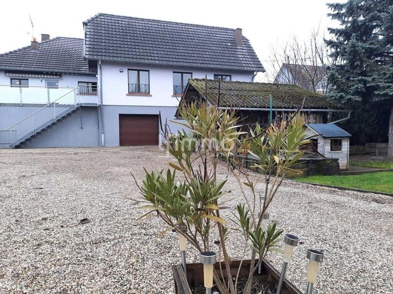Maison - 211 m² - 7 pièces