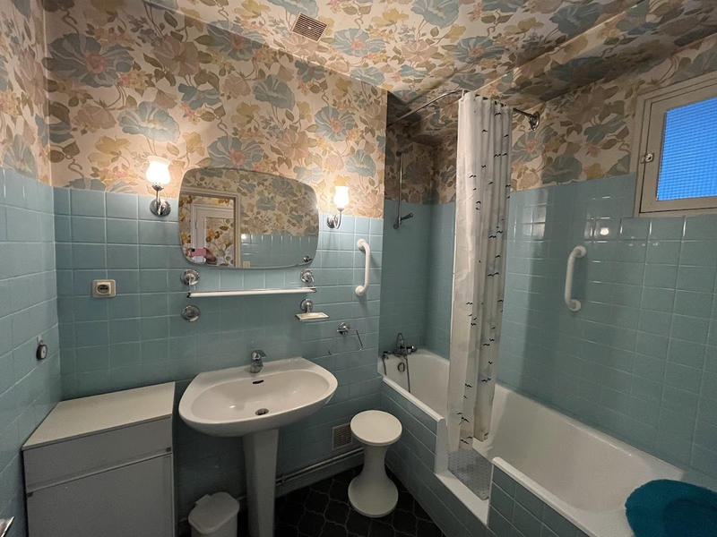 Maison - 142 m² - 9 pièces