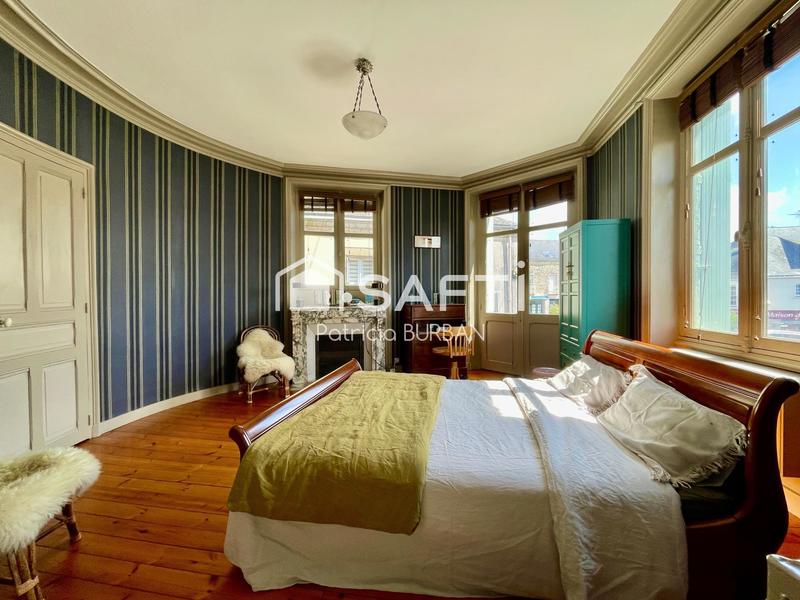 Maison - 184 m² - 8 pièces