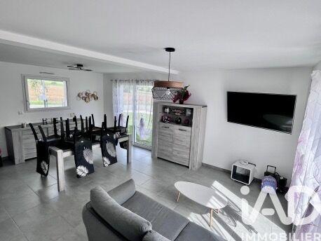 Maison - 94 m² - 5 pièces