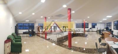 Entrepôt - 1 050 m²