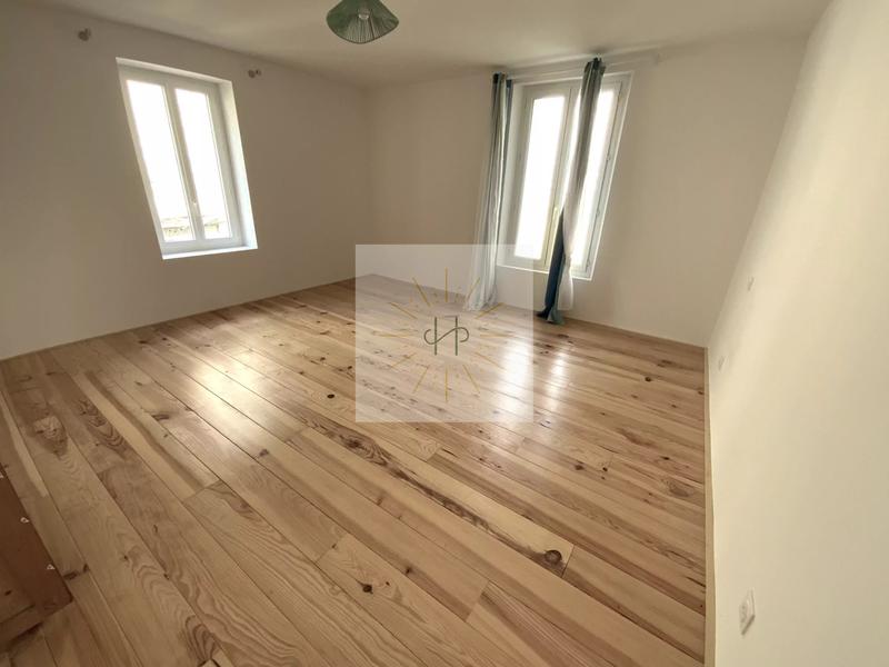 Maison - 178 m² - 7 pièces