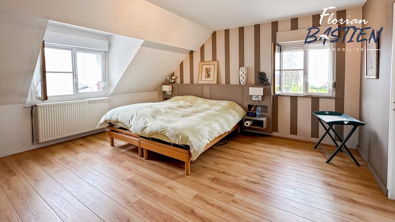 Maison - 208 m² - 7 pièces