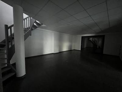 Local commercial - 274 m² - 6 pièces