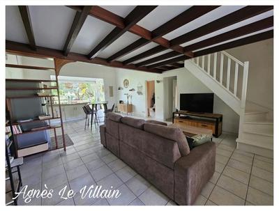 Villa - 162 m² - 9 pièces