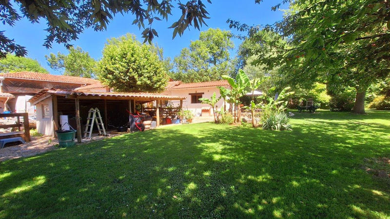 Maison - 190 m² - 7 pièces