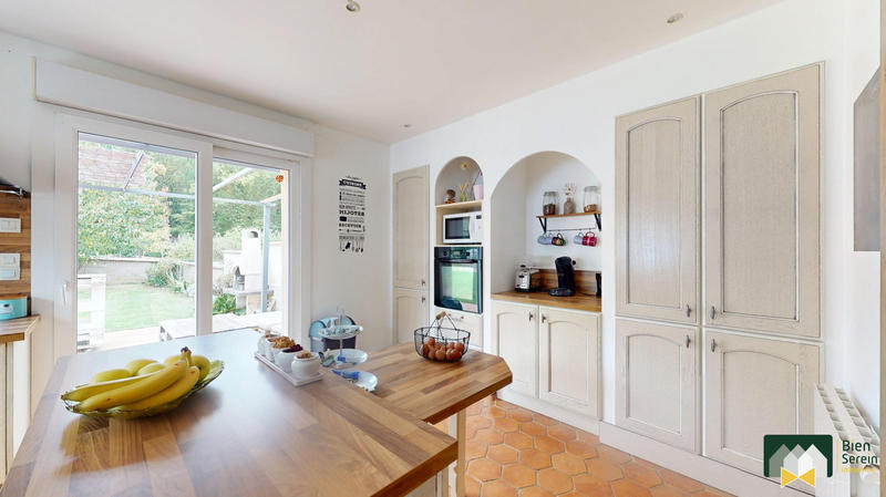 Maison ancienne - 206 m² - 9 pièces