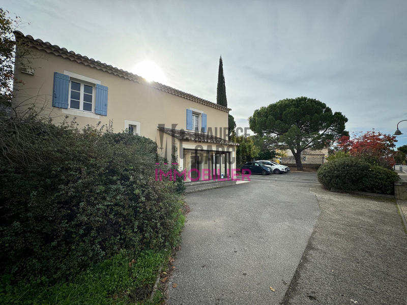 Maison - 188 m² - 13 pièces