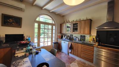 Maison - 296 m² - 13 pièces