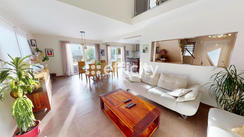 Maison - 150 m² - 6 pièces