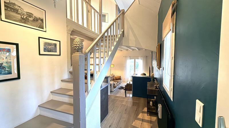 Maison traditionnelle - 129 m² - 6 pièces