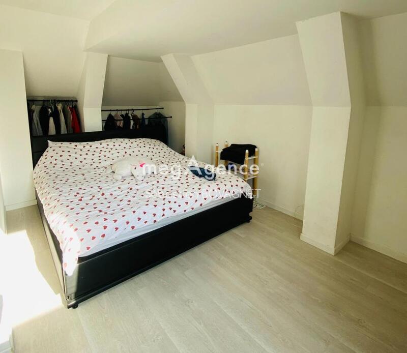 Maison - 90 m² - 5 pièces