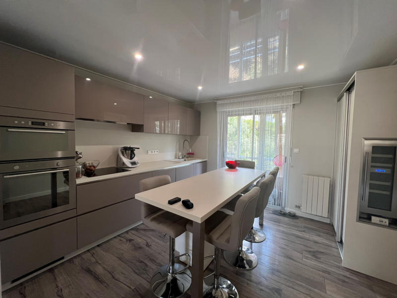 Appartement - 110 m² - 4 pièces