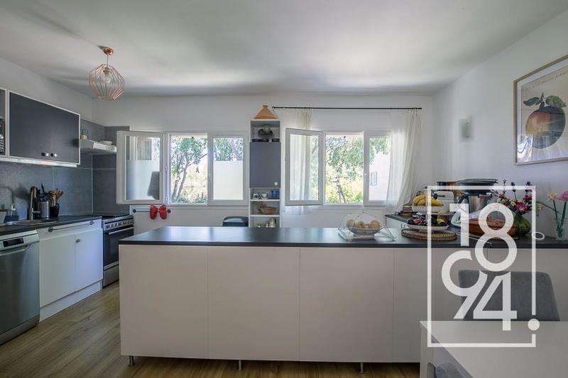 Appartement - 82 m² - 3 pièces